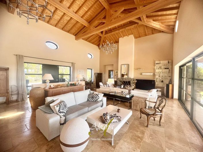 Image No.14-4 Bed House for sale