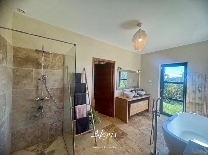 Image No.17-Maison de 4 chambres à vendre à Aups