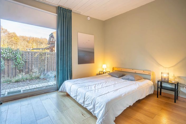 Image No.13-6 Bed House for sale