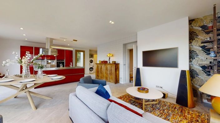 Image No.2-5 Bed House for sale