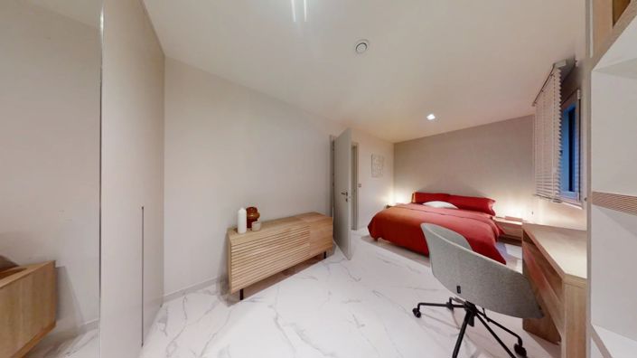 Image No.4-5 Bed House for sale