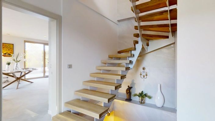 Image No.5-5 Bed House for sale