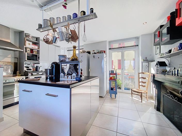 Image No.2-3 Bed House for sale