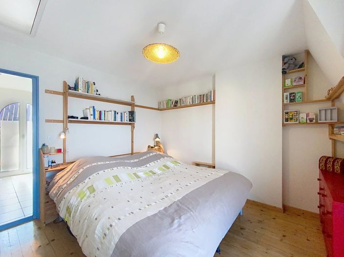 Image No.8-3 Bed House for sale