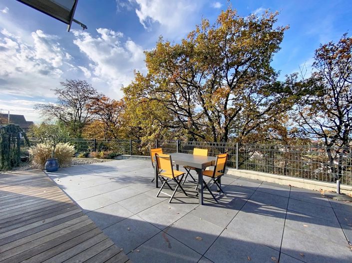 Image No.11-3 Bed House for sale