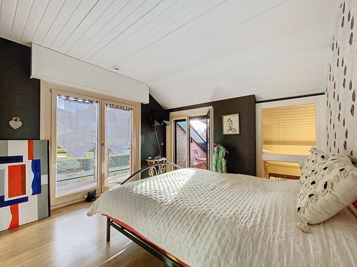 Image No.15-3 Bed House for sale