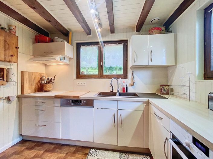 Image No.6-4 Bed House for sale