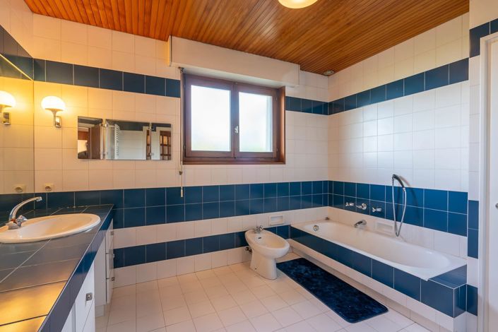 Image No.7-2 Bed House for sale