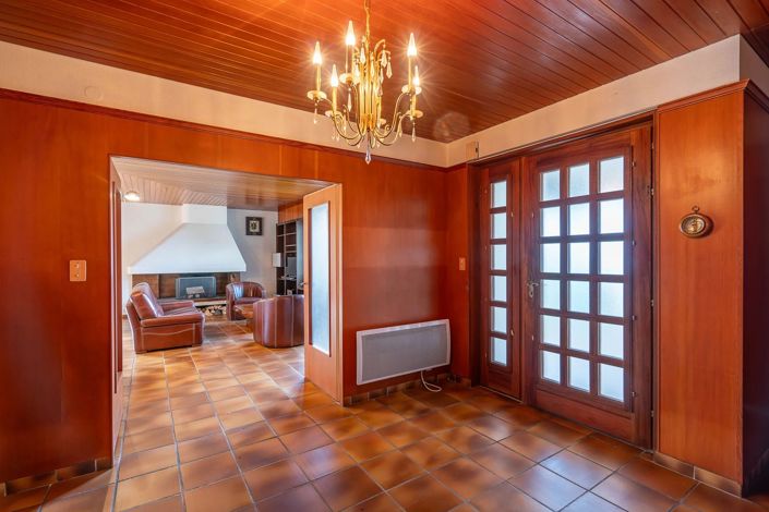 Image No.8-2 Bed House for sale