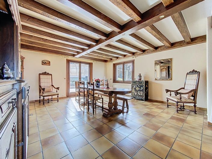 Image No.10-7 Bed House for sale