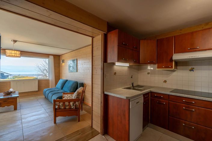 Image No.24-7 Bed House for sale