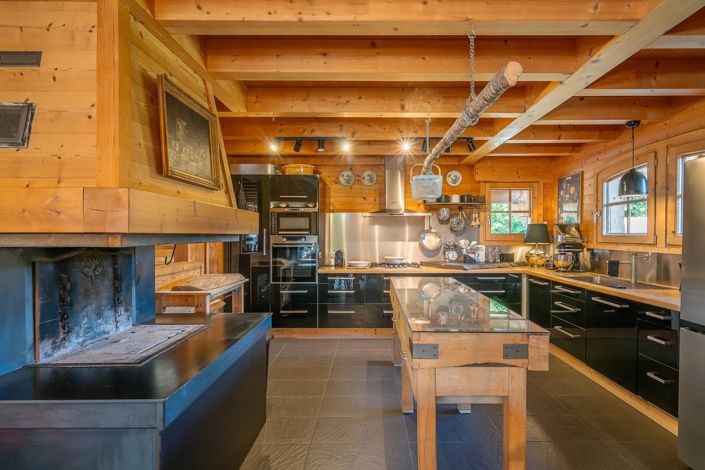 Image No.18-5 Bed House for sale