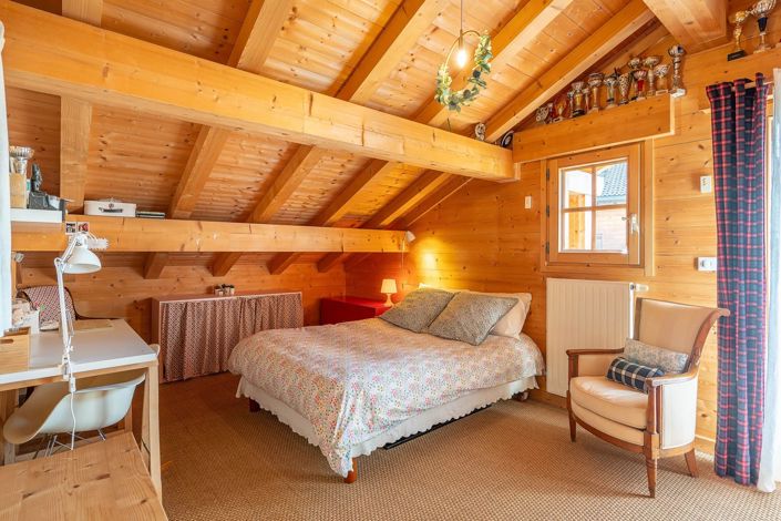 Image No.9-5 Bed House for sale