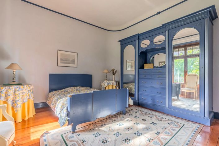Image No.20-7 Bed House for sale