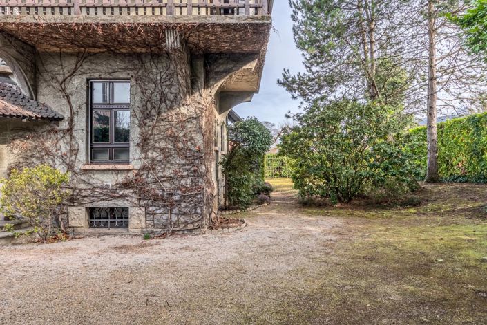 Image No.22-7 Bed House for sale