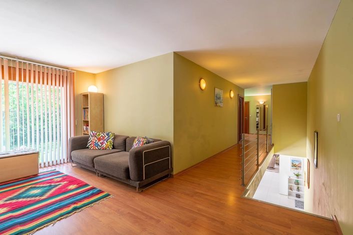 Image No.16-5 Bed House for sale