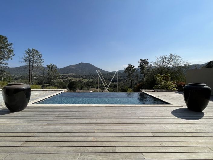 Image No.9-4 Bed House for sale