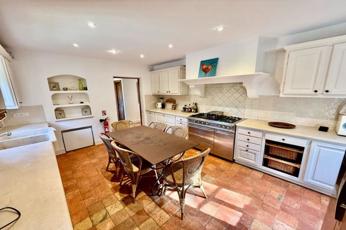 Image No.13-5 Bed House for sale