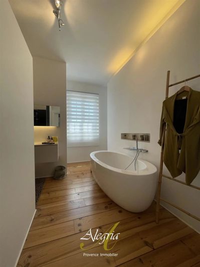 Image No.16-Maison de 8 chambres à vendre à Aups