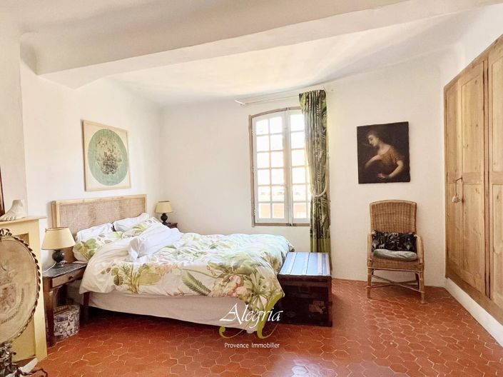 Image No.6-House for sale