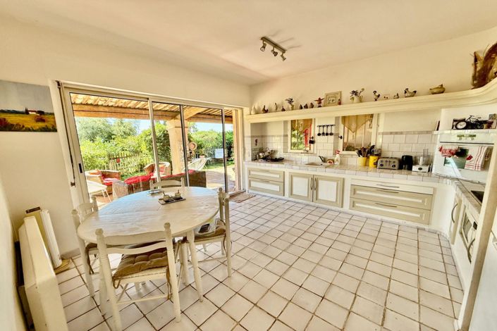 Image No.13-4 Bed House for sale