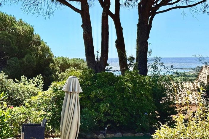 Image No.5-4 Bed House for sale