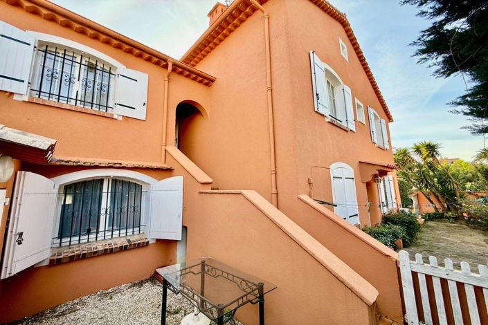 Image No.5-4 Bed House for sale