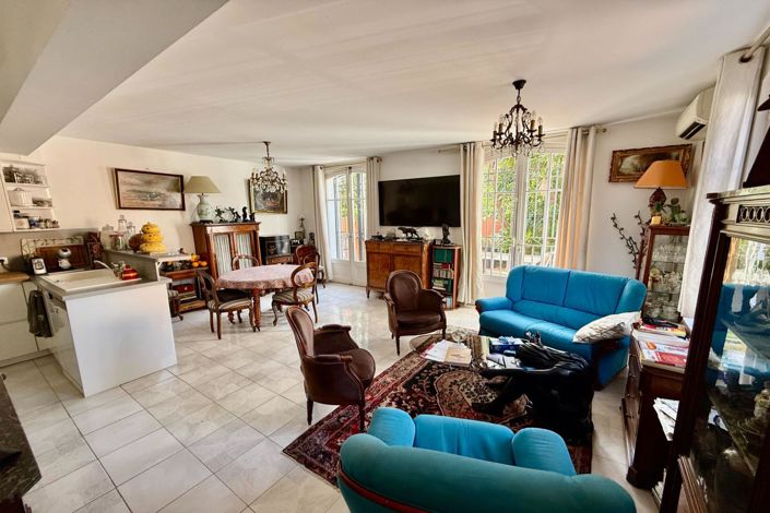 Image No.7-4 Bed House for sale