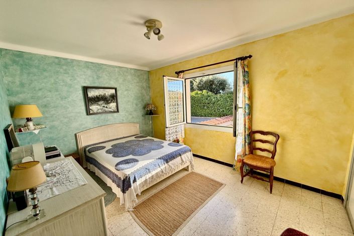 Image No.13-4 Bed House for sale