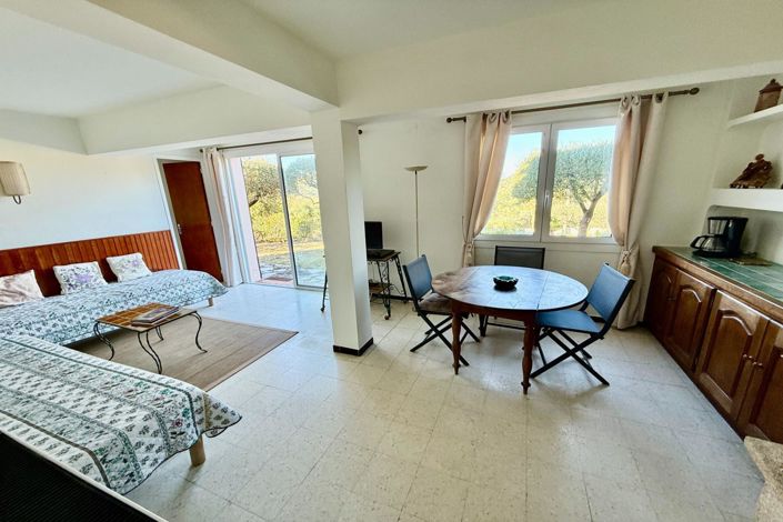 Image No.17-4 Bed House for sale