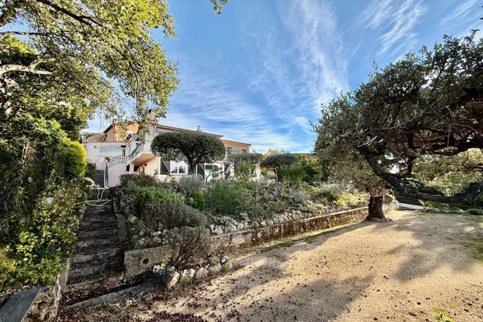 Image No.6-4 Bed House for sale