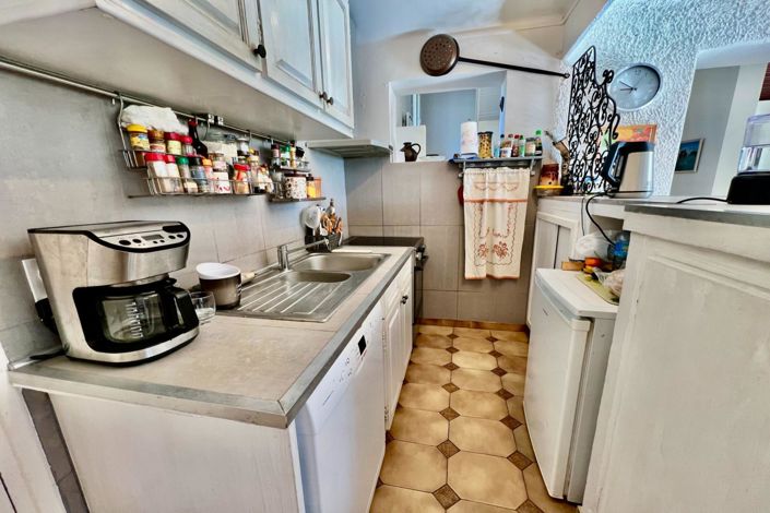 Image No.13-3 Bed House for sale