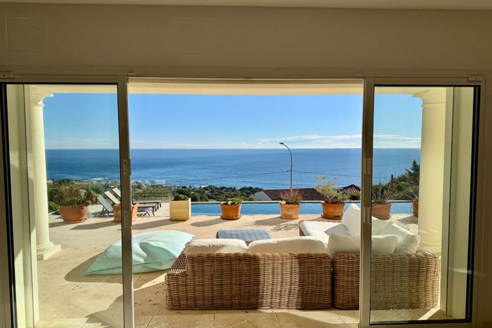 Image No.10-4 Bed House for sale