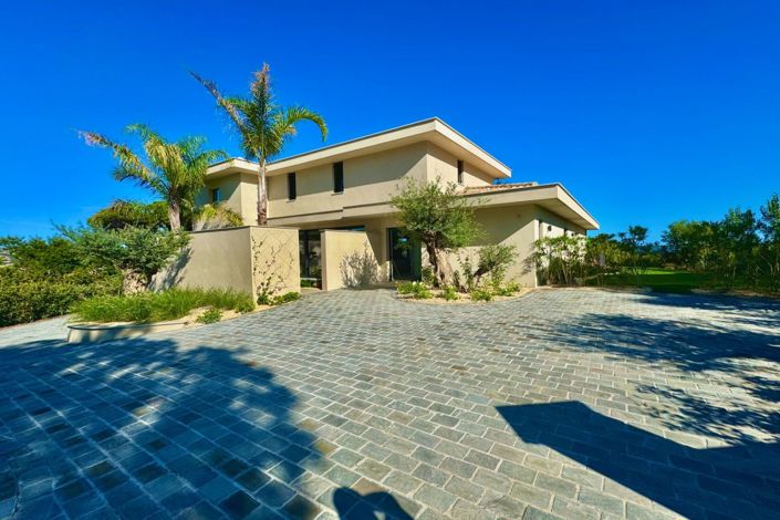 Image No.4-4 Bed House for sale