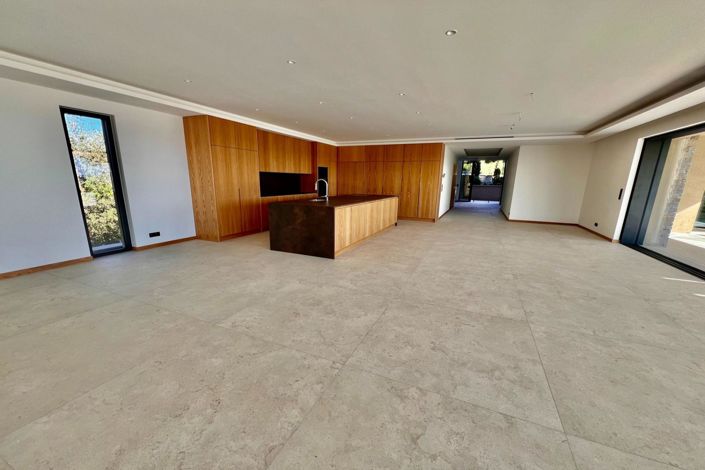 Image No.10-5 Bed House for sale