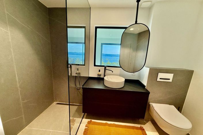 Image No.20-5 Bed House for sale