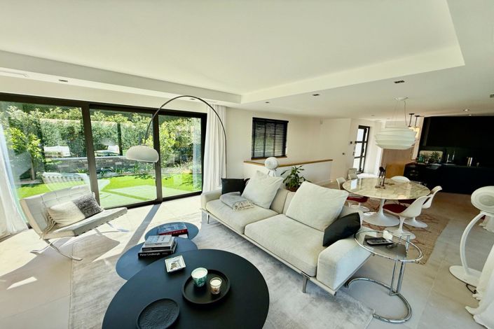 Image No.6-3 Bed House for sale