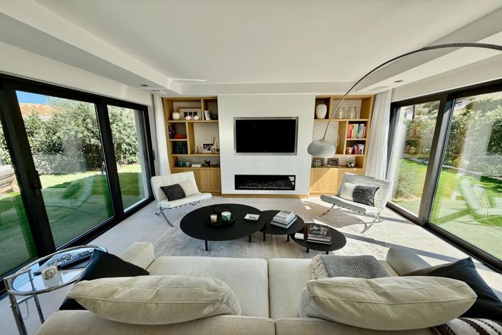 Image No.7-3 Bed House for sale