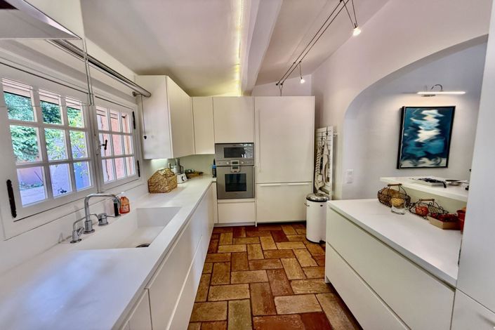 Image No.15-5 Bed House for sale