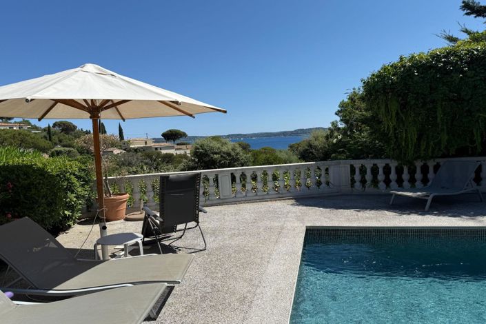 Image No.6-5 Bed House for sale