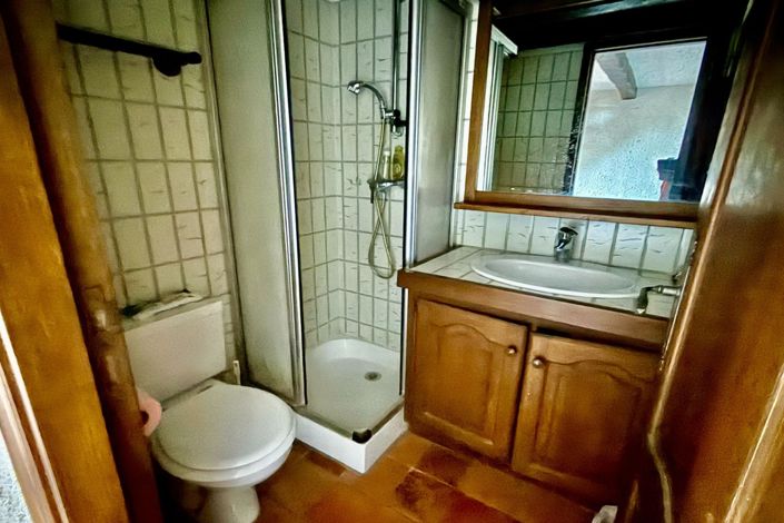 Image No.17-5 Bed House for sale