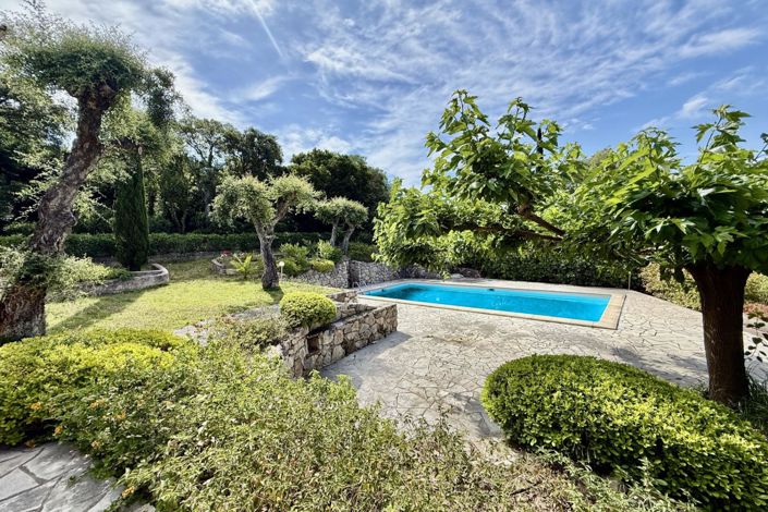 Image No.2-5 Bed House for sale