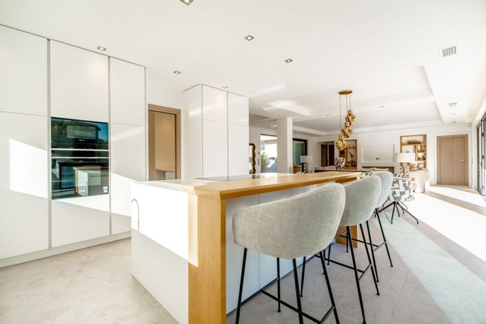 Image No.5-3 Bed House for sale