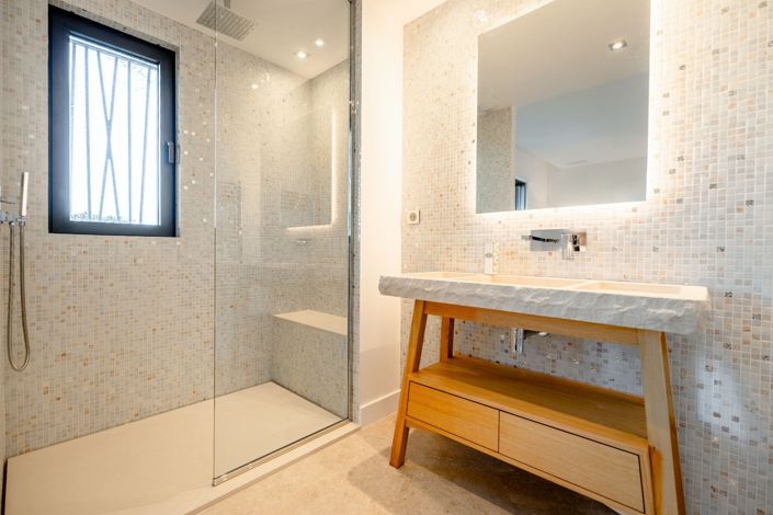 Image No.9-3 Bed House for sale