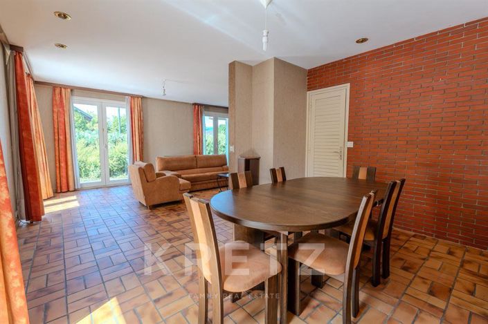 Image No.5-5 Bed House for sale