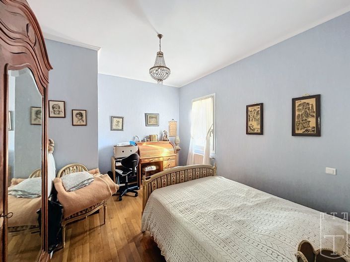 Image No.18-3 Bed House for sale