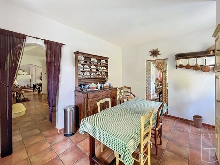 Image No.3-3 Bed House for sale