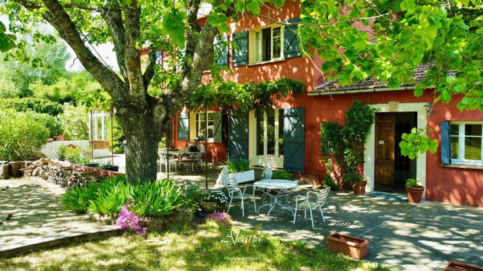 Image No.2-4 Bed House for sale