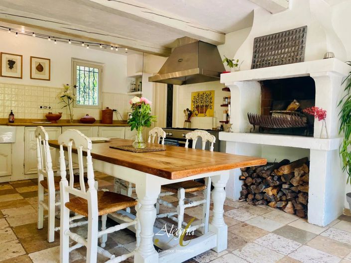 Image No.21-4 Bed House for sale