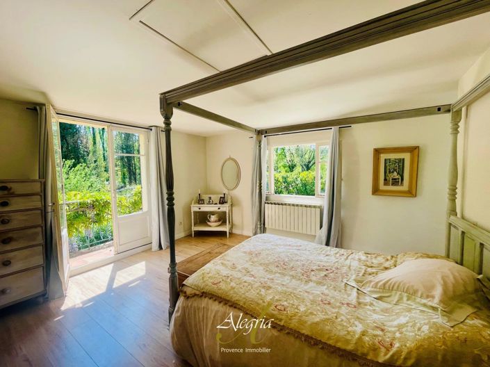 Image No.22-4 Bed House for sale